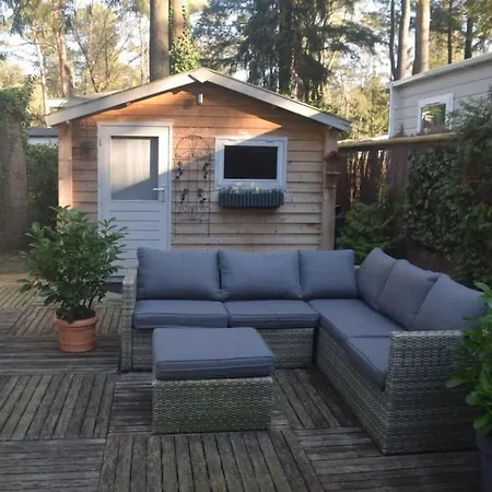 Te Huur: Leuke 4-persoons Stacaravan Op Locatie! Hoenderloo