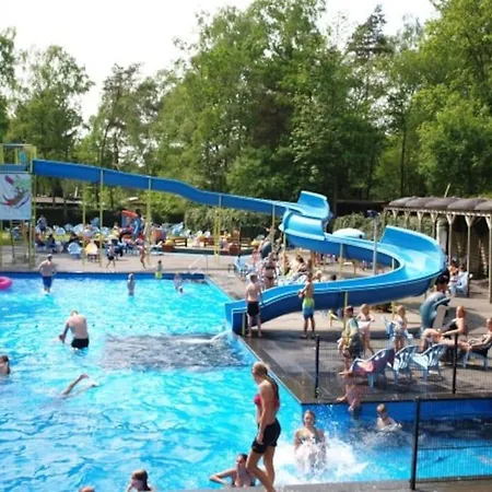 Te Huur: Leuke 4-persoons Stacaravan Op Locatie! Hoenderloo